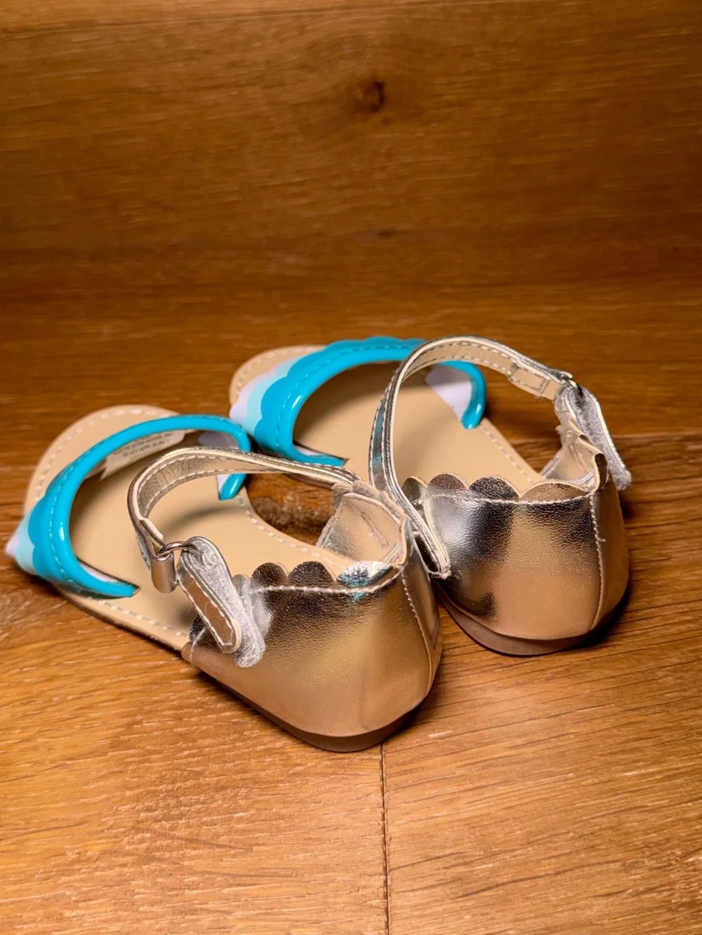 Gymboree Turquoise & Silver Scallop Strap Sandals